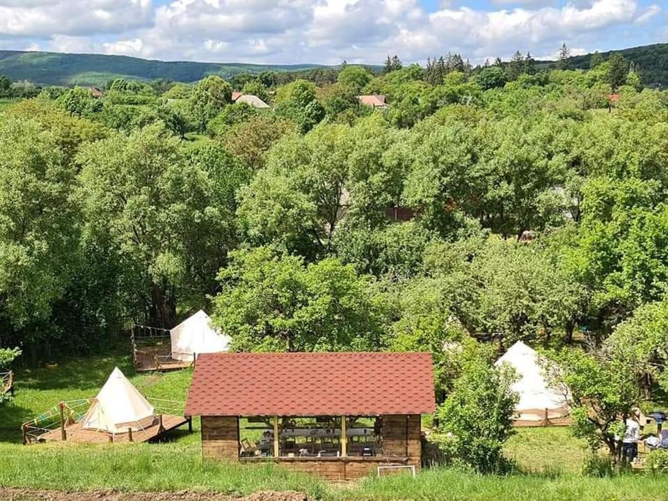 My Lake Glamping Dalnic ภายนอก รูปภาพ